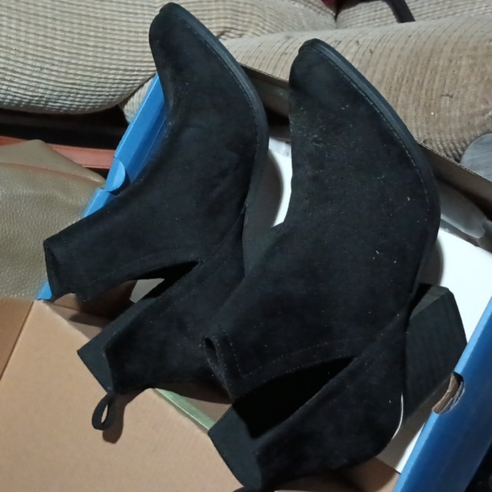 Woman's wedge heels